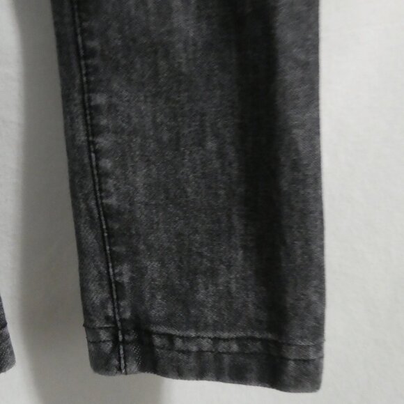 H&M | 11 - 12 years | Graphic Charcoal Denim Leggings | Back Pockets - Picture 9 of 16